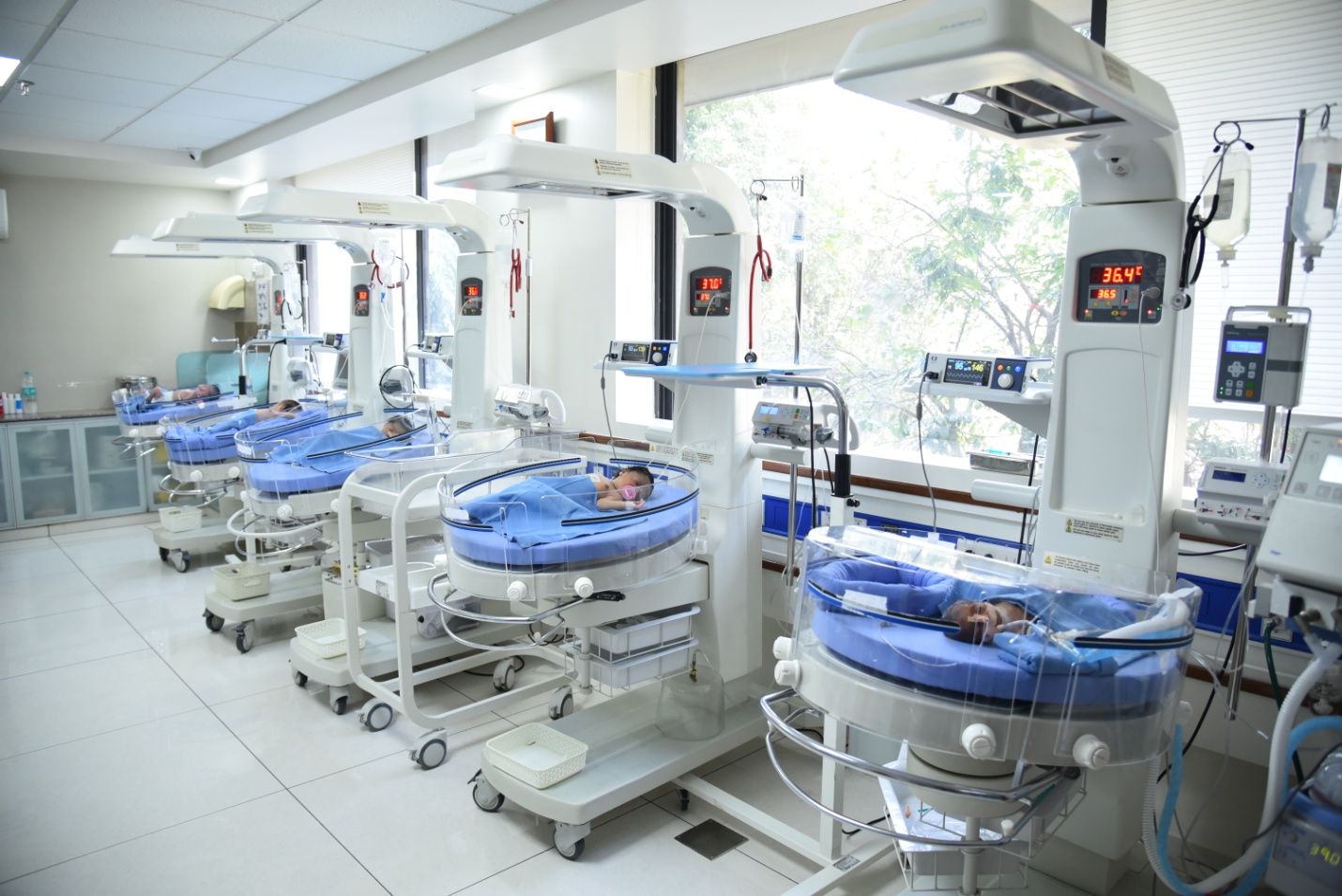 Neonatal ICU in Ahmedabad - Sangini Hospital